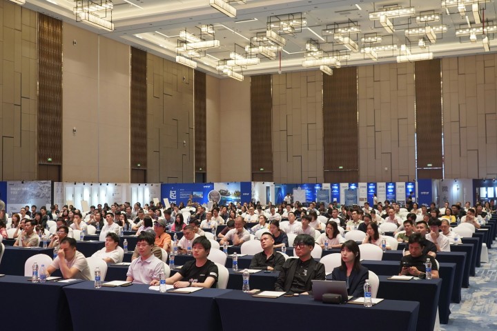 一場發(fā)布會，一場千人狂歡嘉年華 | 2025萬磊廣佛千人行完滿成功
